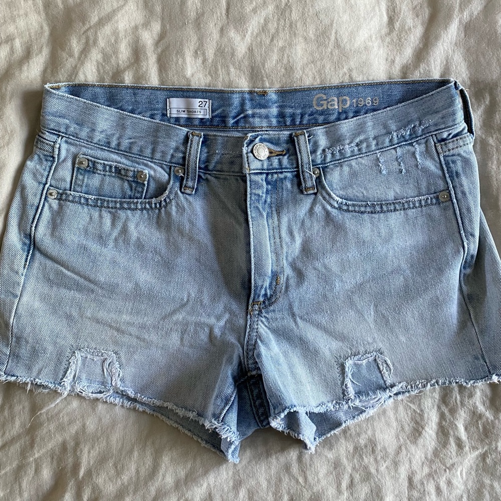 Gap Slim Shorts
